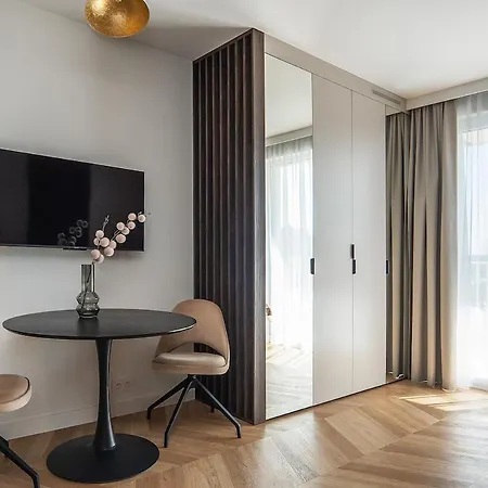 Apartment Przystanek Miedzylesie Warsaw